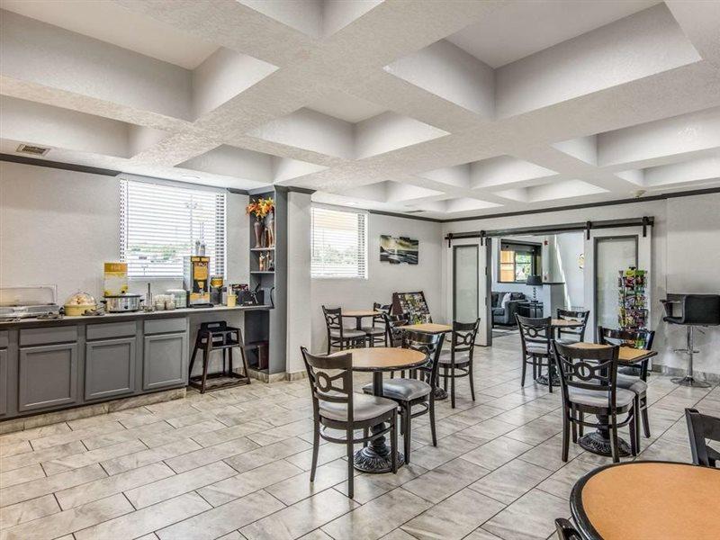 Quality Suites Maumelle - Little Rock Nw Екстериор снимка