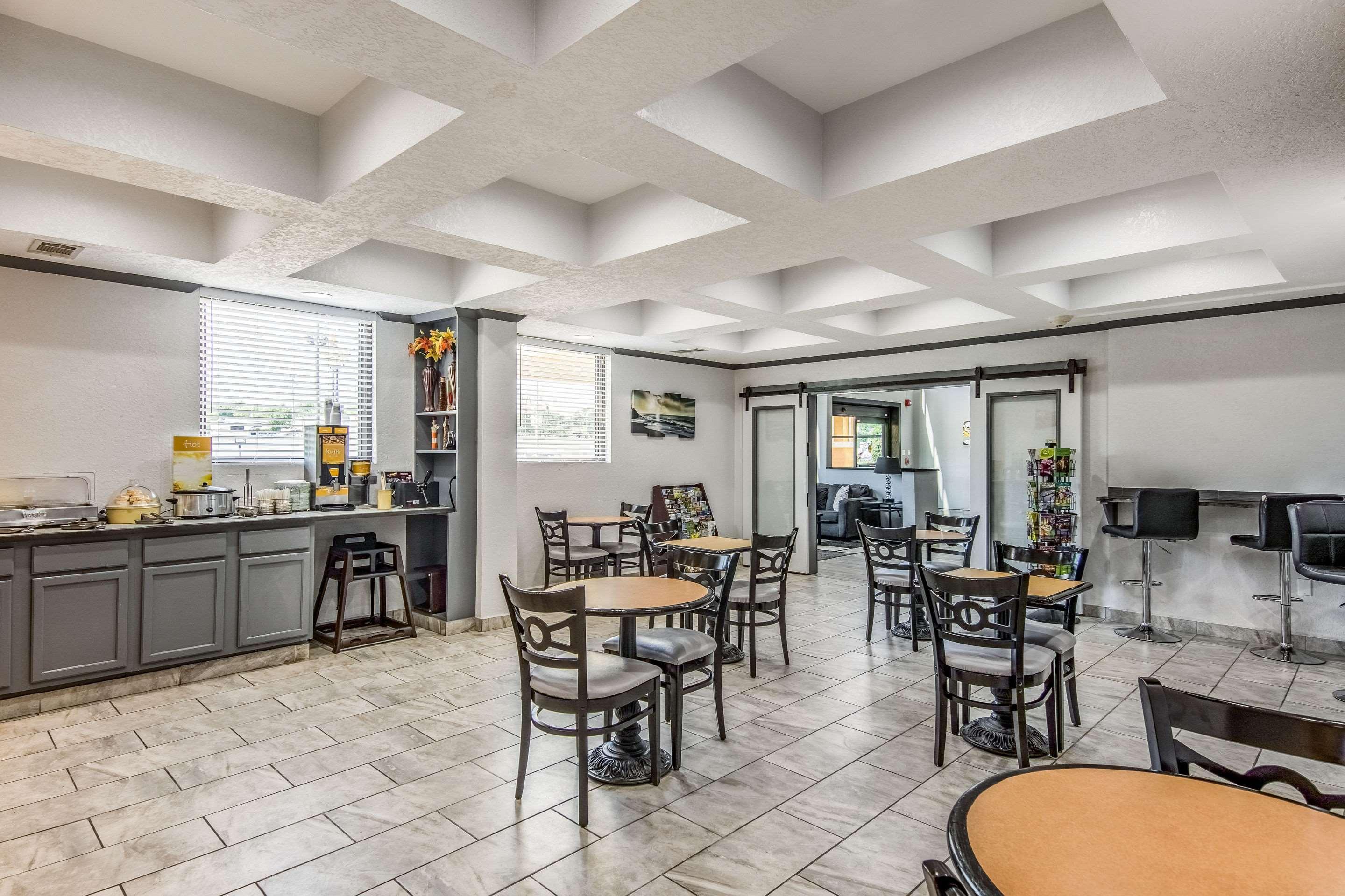 Quality Suites Maumelle - Little Rock Nw Екстериор снимка