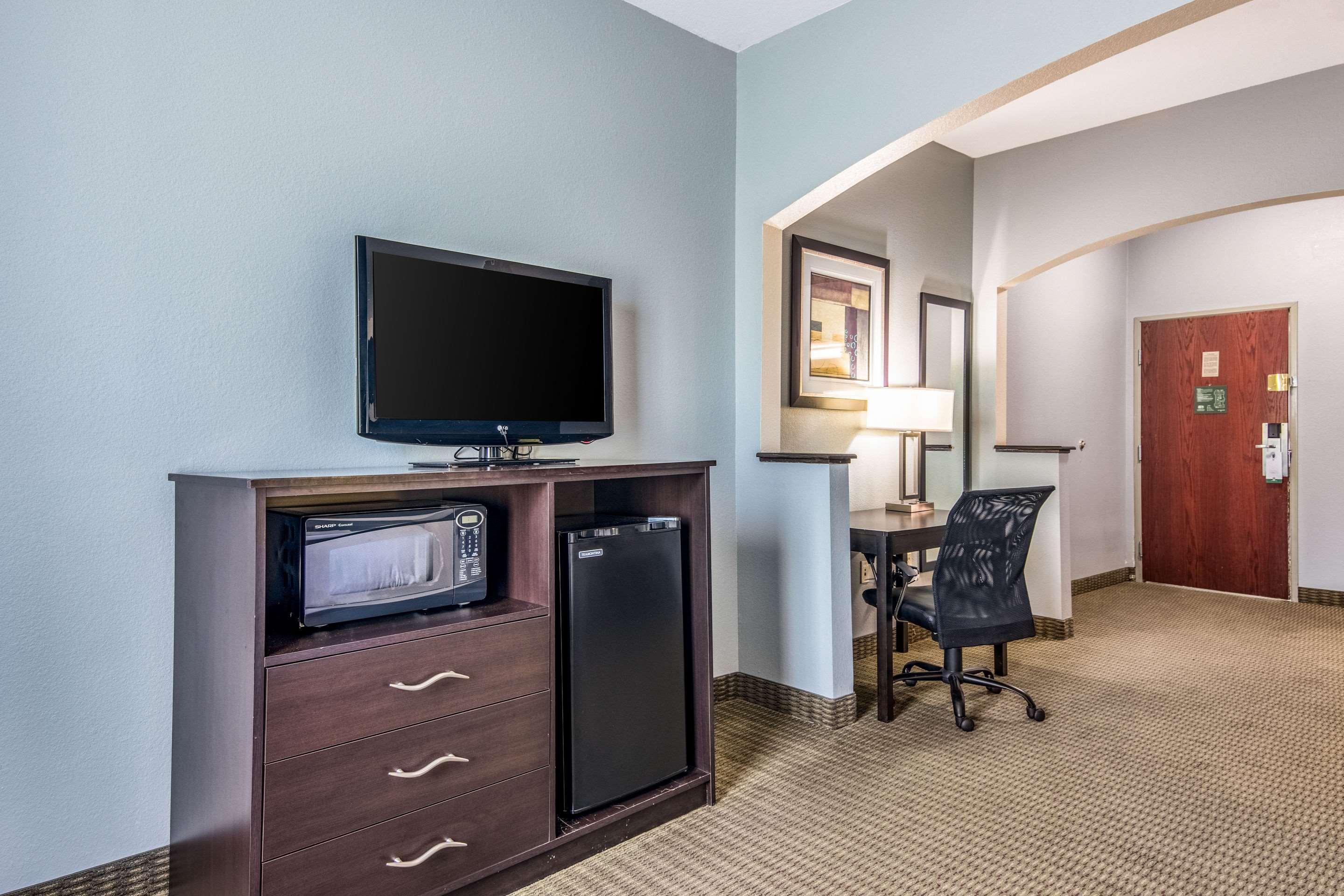 Quality Suites Maumelle - Little Rock Nw Екстериор снимка